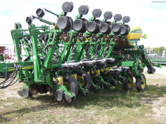 2004 John Deere 1790