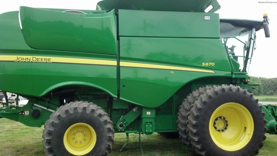 2012 John Deere S670