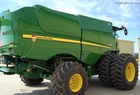 2012 John Deere S690