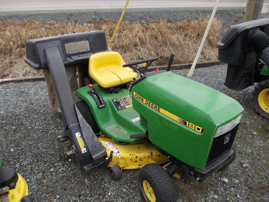 1989 John Deere 180