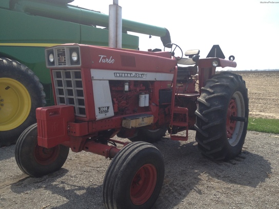 1972 International Harvester 1066