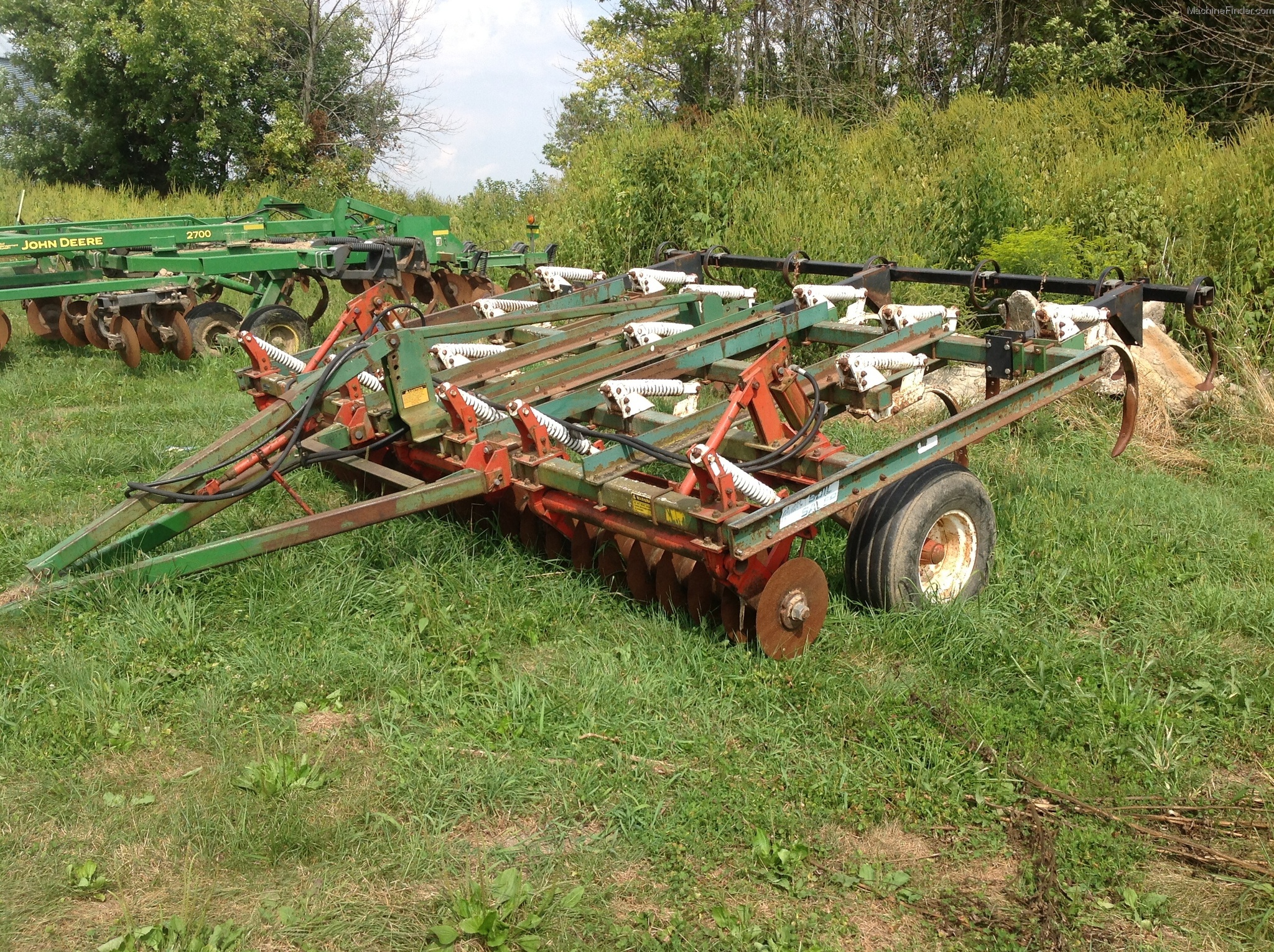 Glencoe 11 shank Tillage John Deere MachineFinder