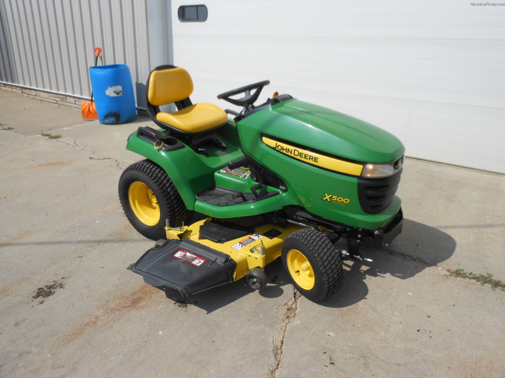 2012 John Deere X500 Lawn & Garden and Commercial Mowing John Deere