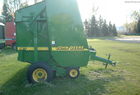 2001 John Deere 567