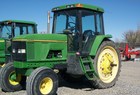  John Deere 7400