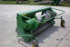 2008 John Deere 7 Hay Head
