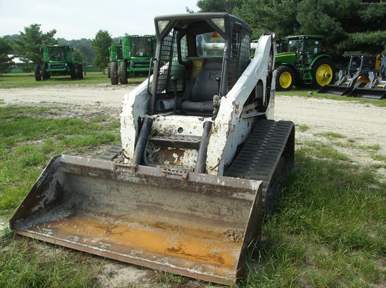 2006 Bobcat T300