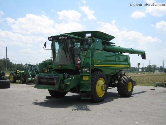 2011 John Deere 9770STS