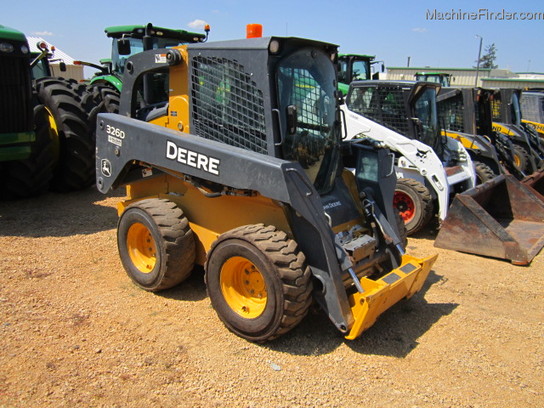 2010 John Deere 326D