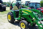 2007 John Deere 3320