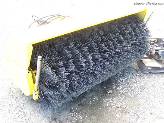  John Deere 60HD BROOM (4310/4410)
