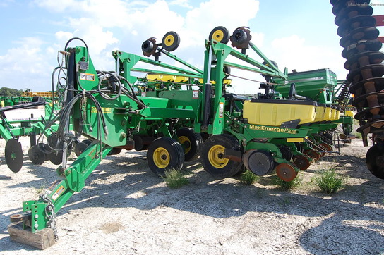  John Deere 1790