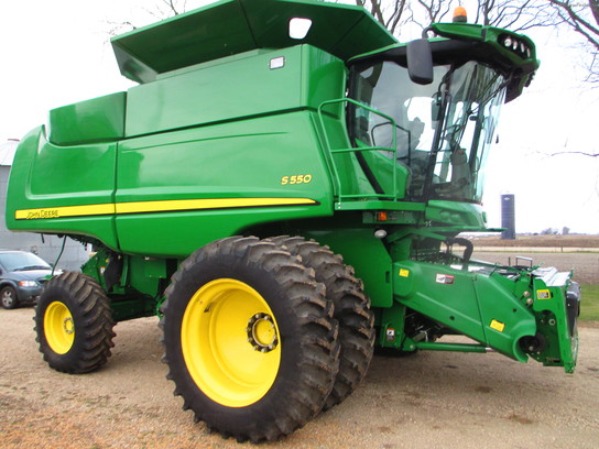 2012 John Deere S550