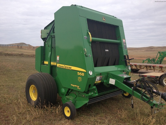 2012 John Deere 568
