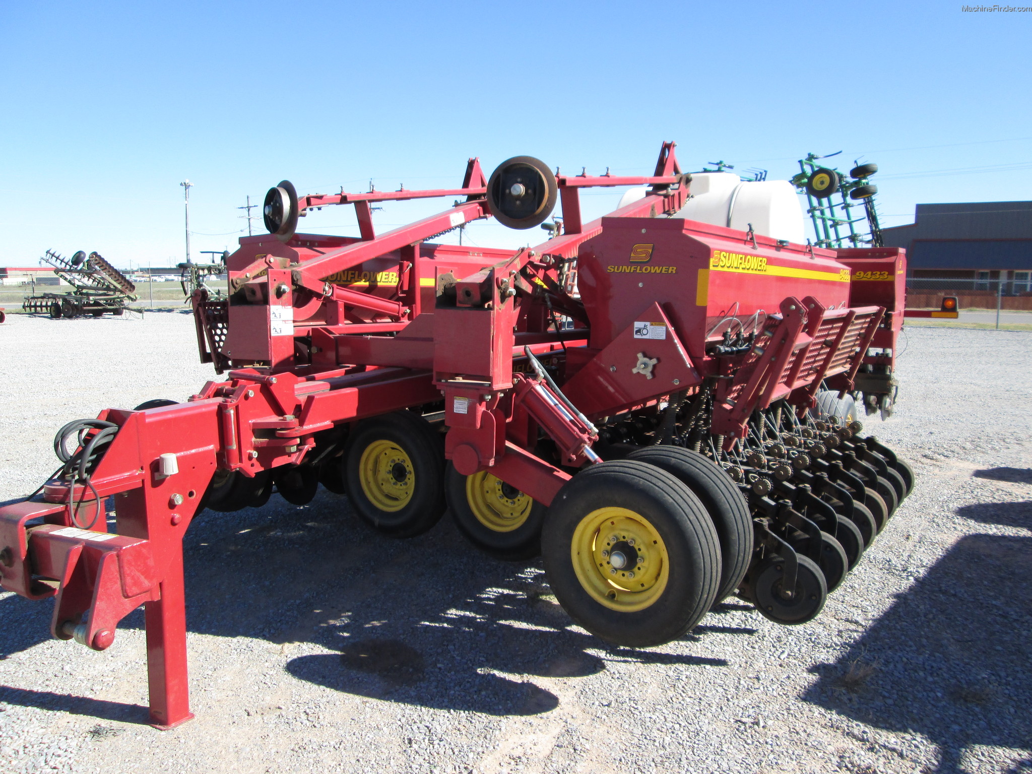 2006 Sunflower 943330 Planting & Seeding Box Drills John Deere