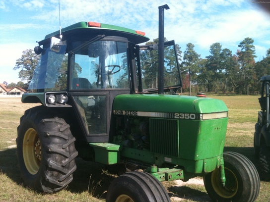 1984 John Deere 2350