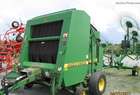 1999 John Deere 566