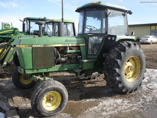1982 John Deere 4040