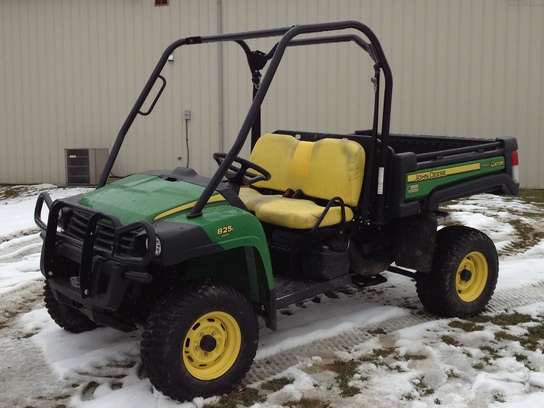 2011 John Deere XUV 825I GREEN