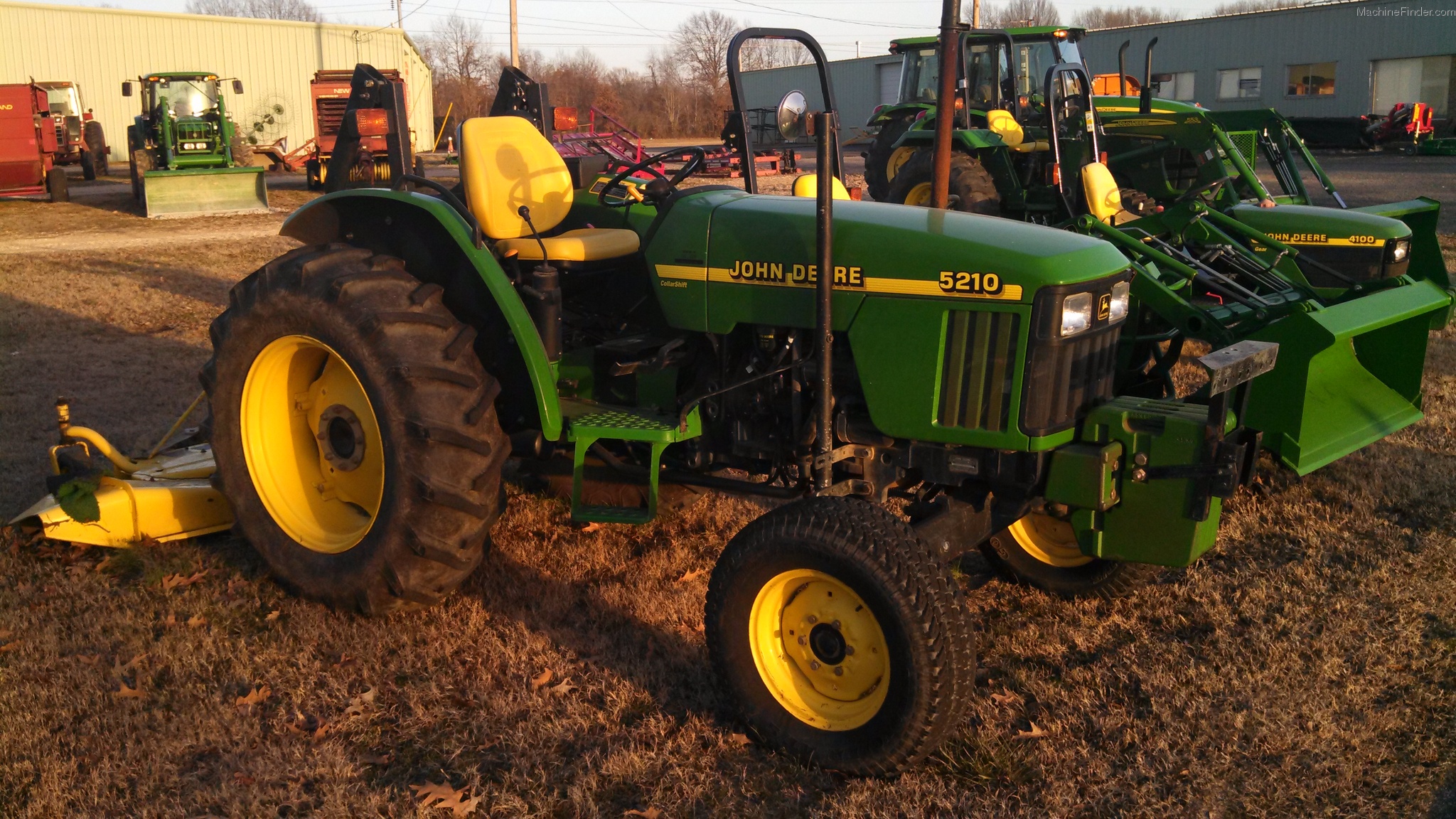 1999 John Deere 5210 Tractors Utility (40100hp) John Deere