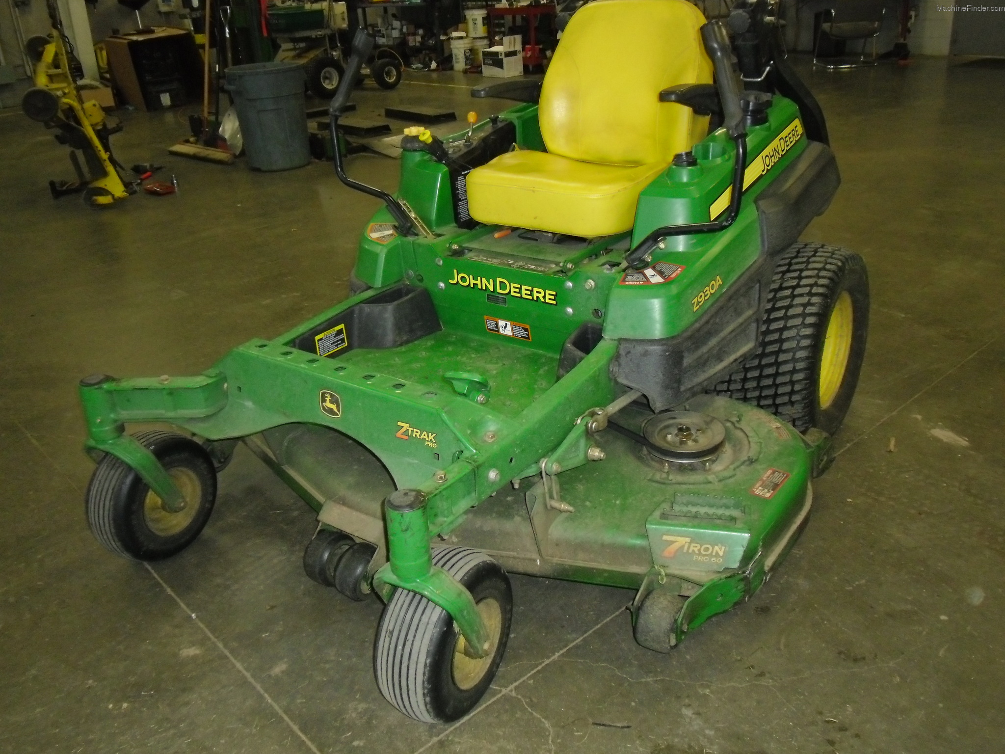 2011 John Deere Z930A Lawn & Garden and Commercial Mowing John Deere