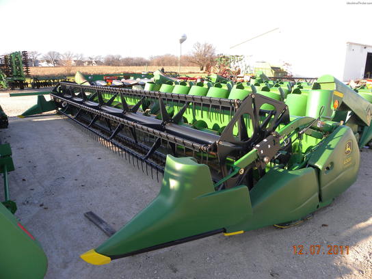 2006 John Deere 630F