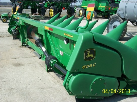 2010 John Deere 608C StalkMaster