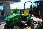 2009 John Deere 2305