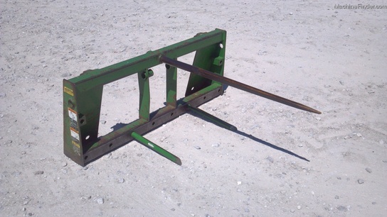  John Deere BALE SPEAR