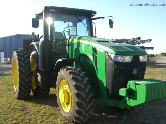 2012 John Deere 8235R