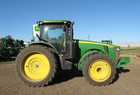 2011 John Deere 8235R