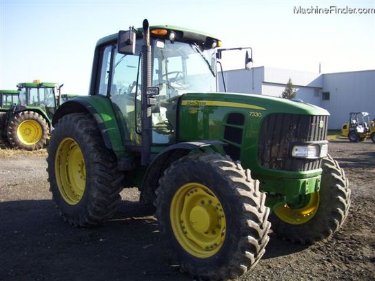 2009 John Deere 7330