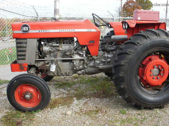 1974 Massey - Ferguson 165