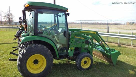 2010 John Deere 3320
