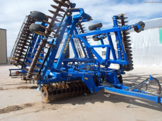 2009 Landoll 7430-33