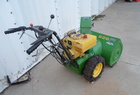  John Deere 826