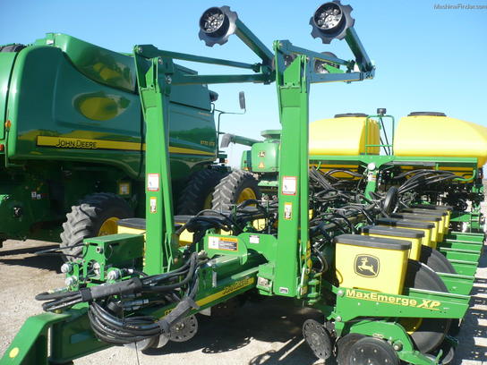2013 John Deere NEW 1770CCS