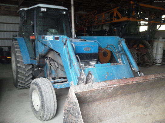 1992 New Holland 8340