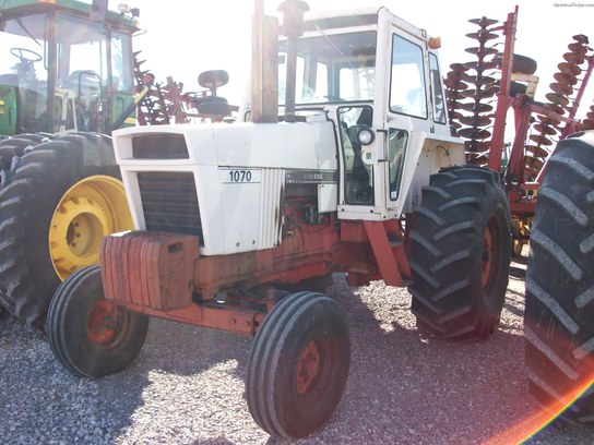 1976 Case 1070