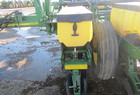 2001 John Deere 1770NT