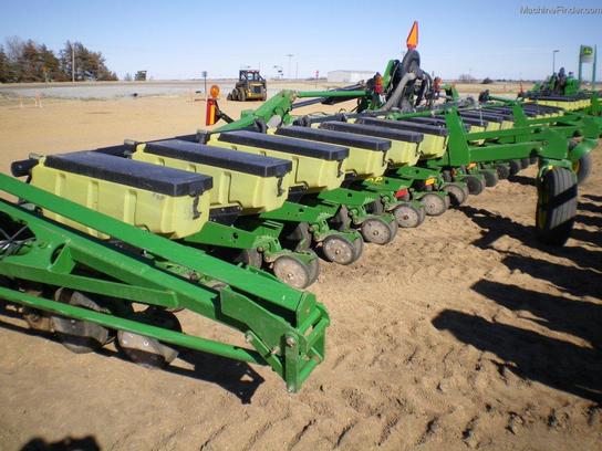 2008 John Deere 1720