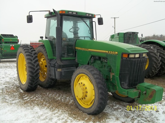 1996 John Deere 8400