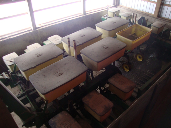  John Deere 7000