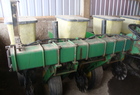  John Deere 7000