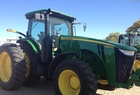 2011 John Deere 8235R