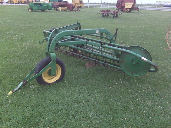  John Deere 673