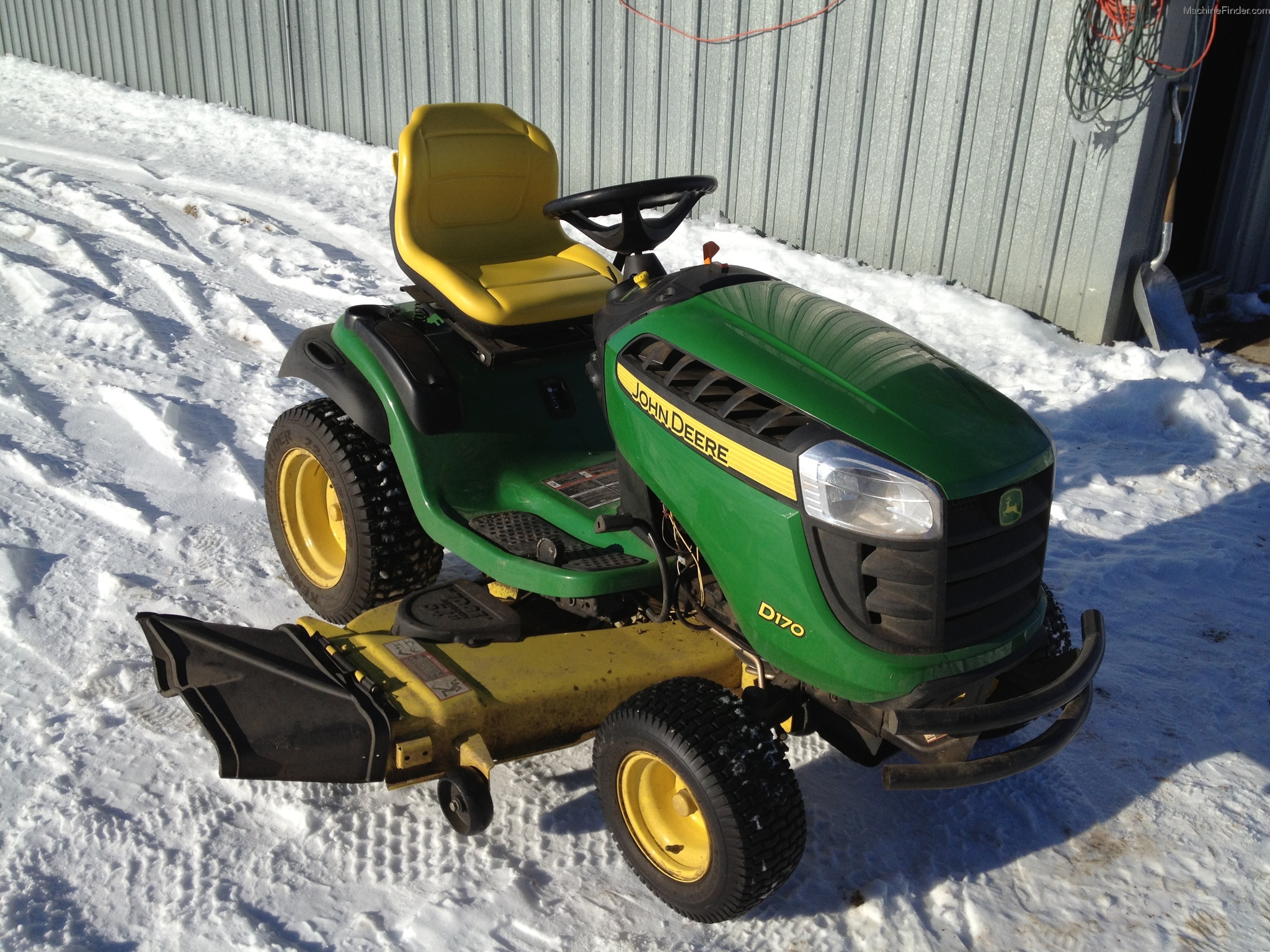 2011 John Deere D170 Lawn & Garden and Commercial Mowing John Deere