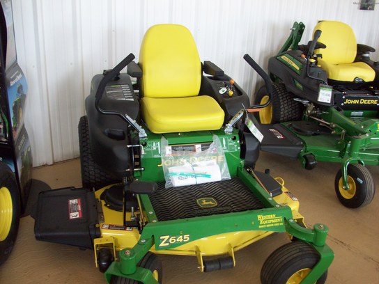 2012 John Deere Z645