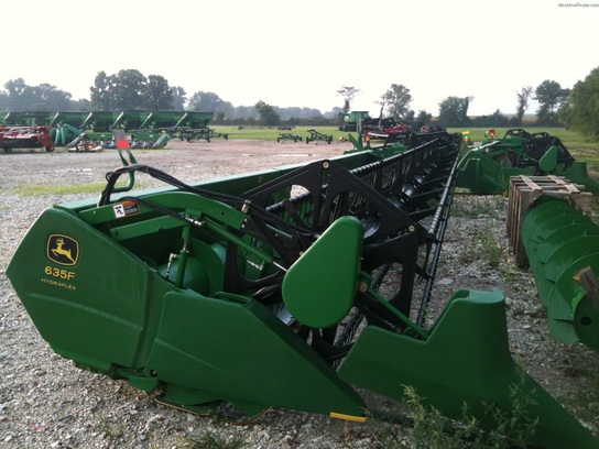 2006 John Deere 635F