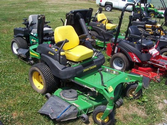  John Deere 737